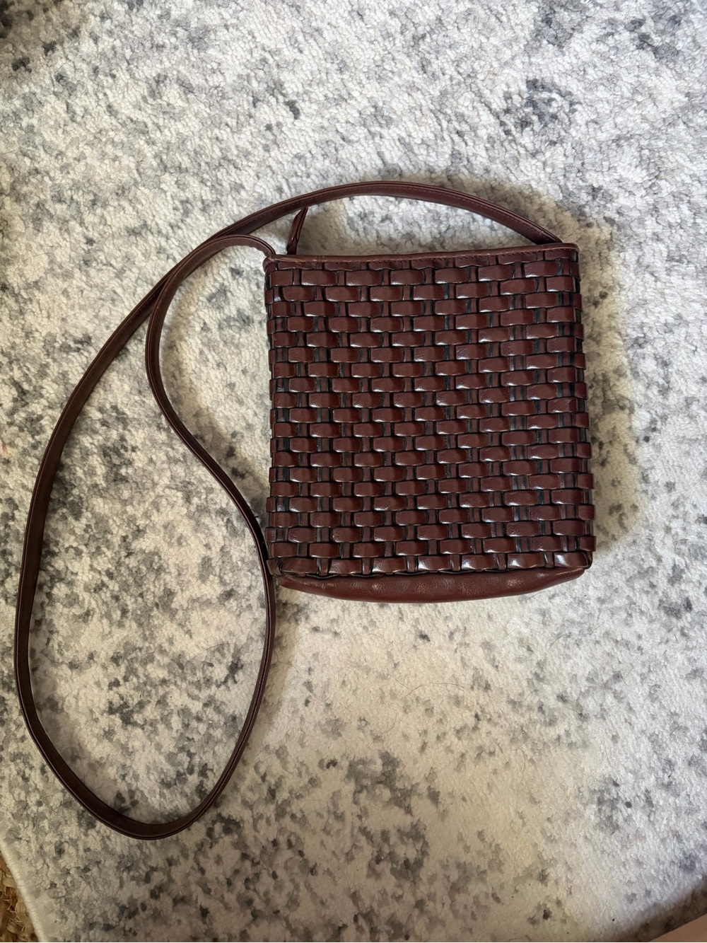 Vintage Nine West woven crossbody bag